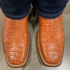 Cinch Caiman boots